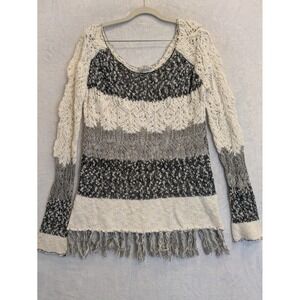 BKE Womens‎ Knit Sweater Cream Gray Black Fringe Bohemian Long Sleeve M